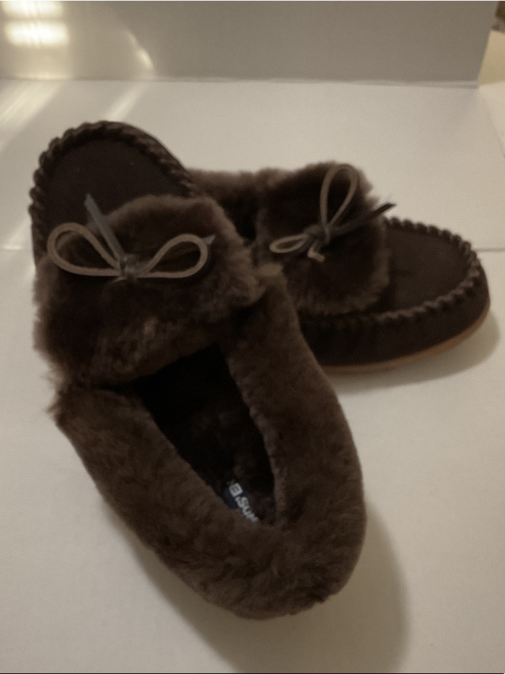 NEW ( NWOT) Lands' End Brown Faux-Fur Moccasin Slippers with Rubber Soles. - Picture 3 of 7
